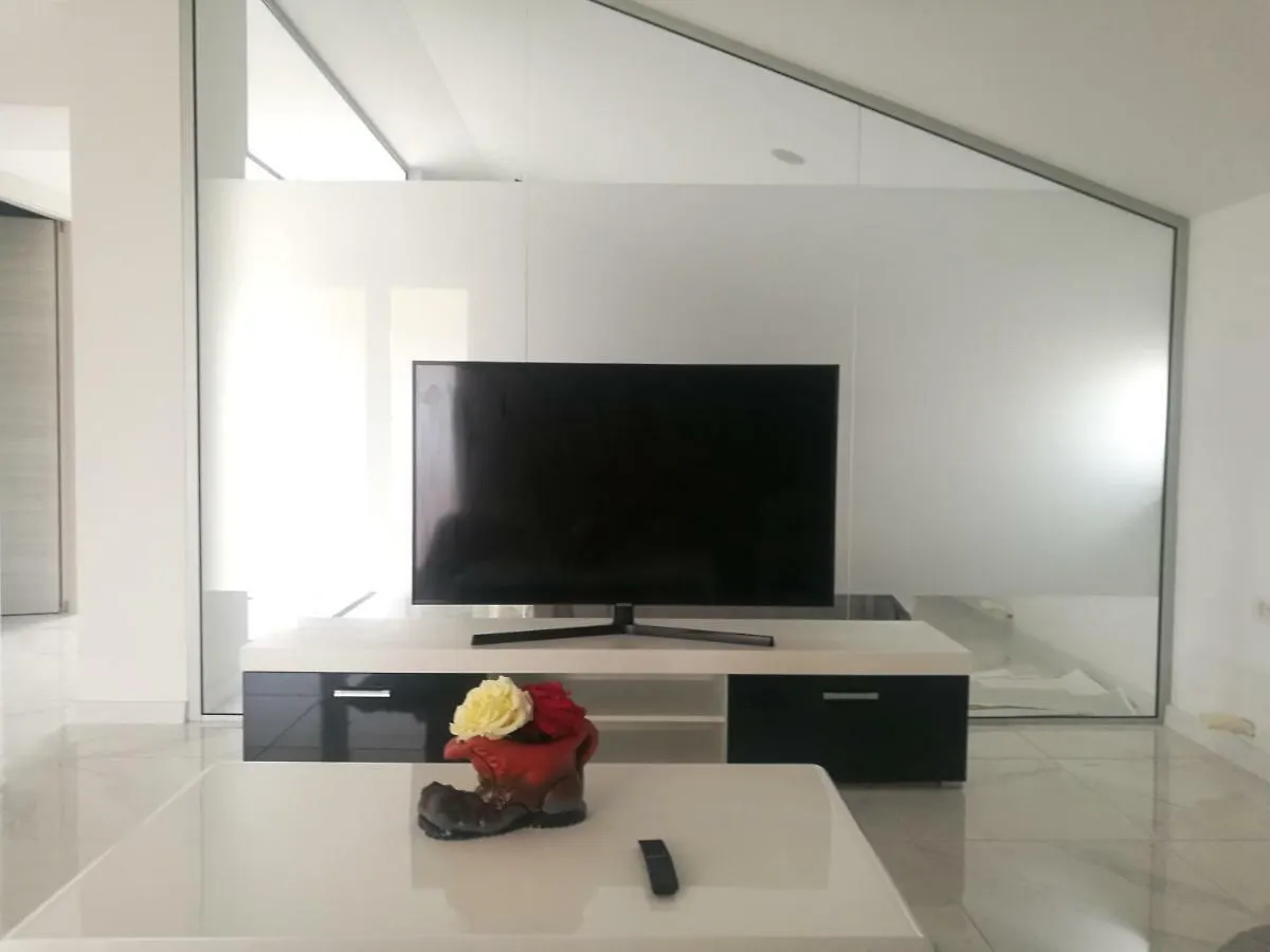 Premium Two-bedroom Apartment Viskovo Kroatien